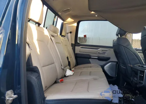 2022 Ram 1500 Limited z USA, uszkodzony, nr VIN 1C6SRFHT0NN120463